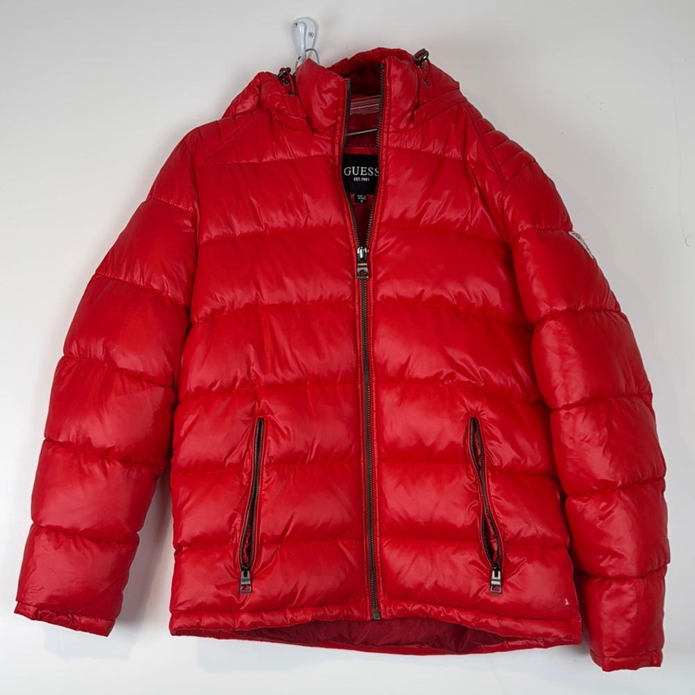Guess Red Quilted Puffer Jacket High Collar. Very  warm.  Perfect for skiing.